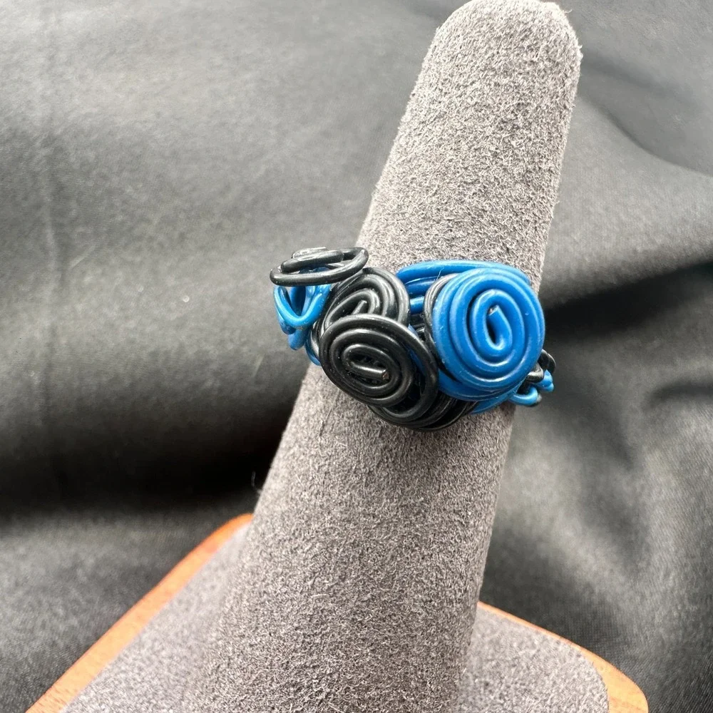 Vintage Y2K Wire Wrap Spiral Statement Ring Women's Classic Fashion Jewelry Boho